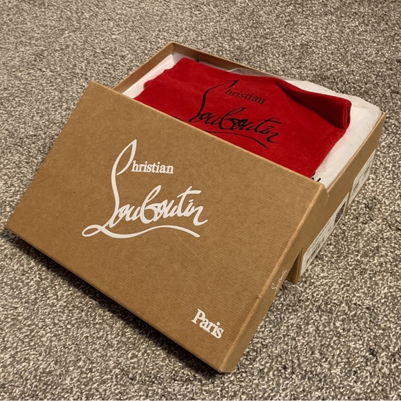 Used Christian Louboutin Pigalle Follies 55 Patent Black Size 42 - Picture 3 of 14